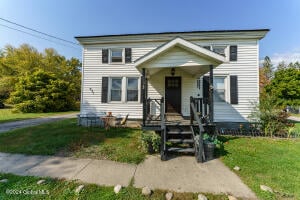 931 Hudson Avenue Stillwater, NY 12170