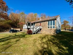 303 Stoddard Road Hampton, NY 12832