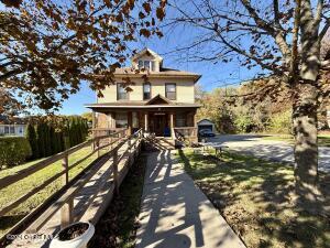 8 River Street Nelliston, NY 13410