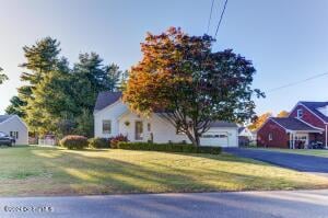 6 Colonial Drive Rotterdam, NY 12306