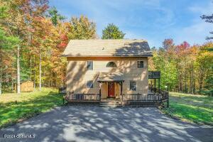 19 Timberland Drive East Greenbush, NY 12061