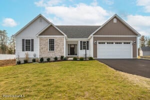 4 Eastpointe Drive Saratoga Springs, NY 12866