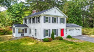 725 St Davids Lane Niskayuna, NY 12309