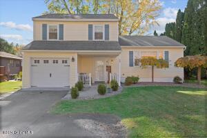 48 Aspen Circle Albany, NY 12208