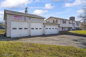 1489 Route 9 Halfmoon, NY 12065