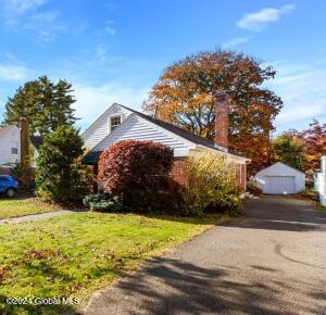 55 Pointview Drive Troy, NY 12180