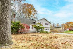 4 Noord Lane Ballston Lake, NY 12019