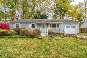 28 Elizabeth Lane Saratoga, NY 12866