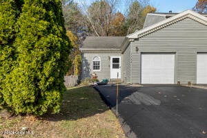 7092 Suzanne Lane Schenectady, NY 12303