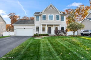 26 Laura Lane Schenectady, NY 12304