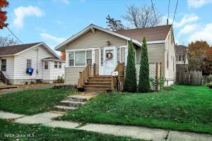 2006 9th Street Rensselaer, NY 12144