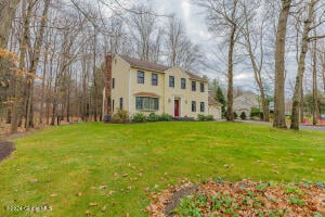 4 Woods Way Clifton Park, NY 12065