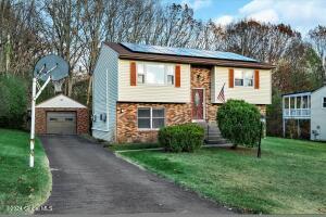 11 Rosemary Drive Albany, NY 12211