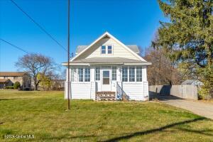 213 Sunnyside Road Glenville, NY 12302