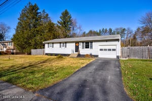 5 Sunflower Lane Colonie, NY 12205