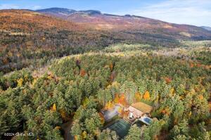 66 Mountain Path North Creek, NY 12853