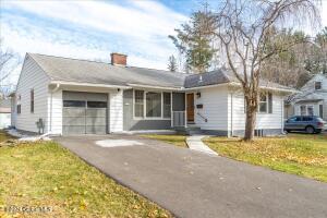 11 Elwood Road Delmar, NY 12054