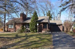 32 Forest Drive Albany, NY 12205