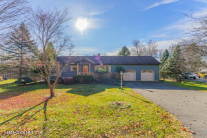 46 Climer Circle West Sand Lake, NY 12196