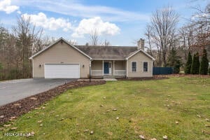 640 Kinns Road Clifton Park, NY 12065