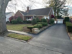 1813 12th Avenue Watervliet, NY 12189