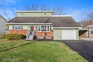 143 Ray Avenue Schenectady, NY 12304