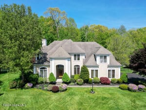 11 Hampstead Court Halfmoon, NY 12065