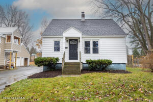 17 Douglas Avenue Glens Falls, NY 12801