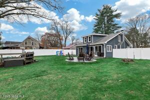 1422 HUDSON Avenue Stillwater, NY 12170