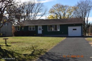 5 Magdalen Road Delmar, NY 12054