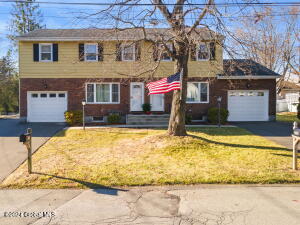 33 Ledgewood Drive Albany, NY 12205