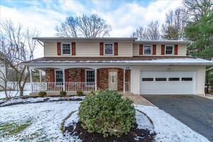 36 Carolanne Drive Delmar, NY 12054