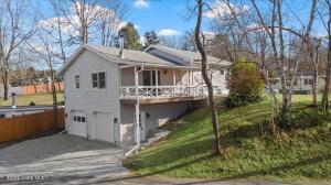 78 Tollgate Road Averill Park, NY 12018