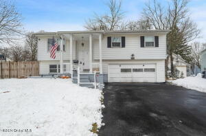 210 Starr Avenue Schenectady, NY 12304