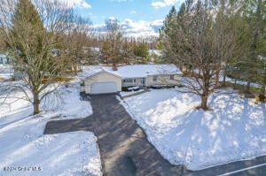 63 Traver Road Wilton, NY 12831