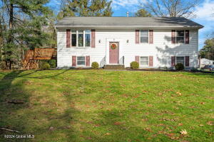 8 Tulip Terrace Clifton Park, NY 12065