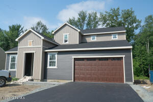 46 Wheatfield Way Mechanicville, NY 12118