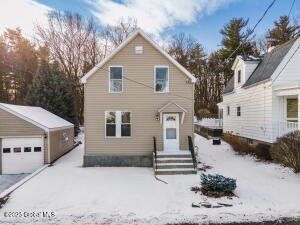 99 Overlook Avenue Latham, NY 12110