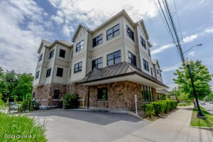 120 West Avenue Saratoga Springs, NY 12866