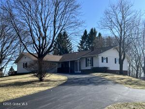 1140 Van Hoesen Road Castleton On Hudson, NY 12033