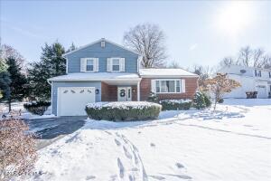 3 Patroon Place Glenmont, NY 12077