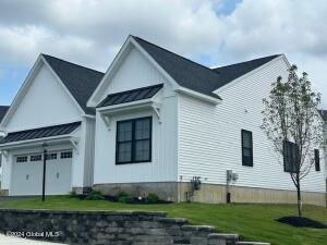 25 Harbor Lane Cohoes, NY 12047