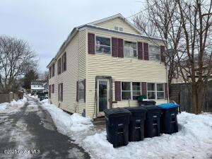 35 Oak Street Saratoga Springs, NY 12866