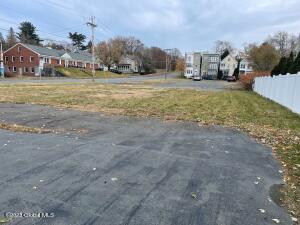 880 2nd Avenue Troy, NY 12182