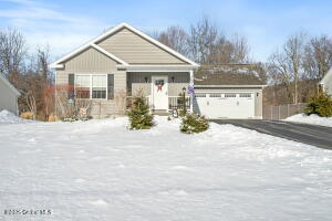 4 School Road Poestenkill, NY 12140