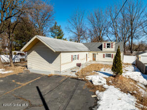 23 Pinehurst Road Colonie, NY 12205