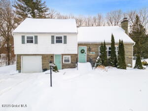 39 Beechwood Drive Charlton, NY 12019