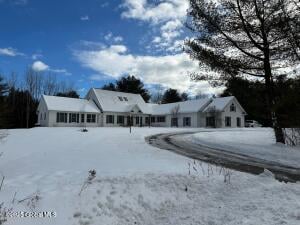 142 Boulderwood Drive Queensbury, NY 12804