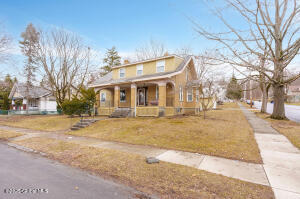 824 6th Avenue Troy, NY 12182