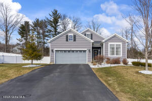 12 Highcroft Court Niskayuna, NY 12309
